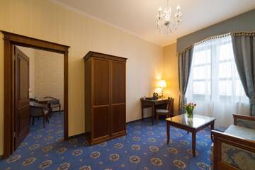 Фото номера Семейный номер Отель Hotel Jarosław г. Ярослав 3