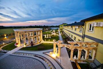 Фотографии Отель Hotel Coloseum г. Ярослав (Польша) №4 Фото Отель Hotel Coloseum г. Ярослав 4