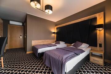 Фото номера Двухместный номер с 1 кроватью или 2 отдельными кроватями Отель Hotel Coloseum г. Ярослав 15
