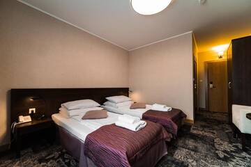 Фото номера Стандартный двухместный номер с 1 кроватью Отель Hotel Coloseum г. Ярослав 7